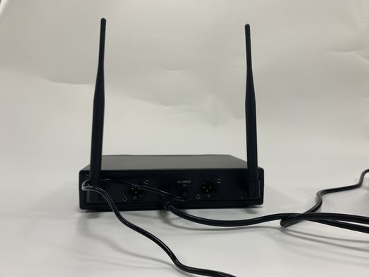70 eenheden de UHF Draadloze van het Microfoonsysteem Beroeps met Bluetooth-Spreker